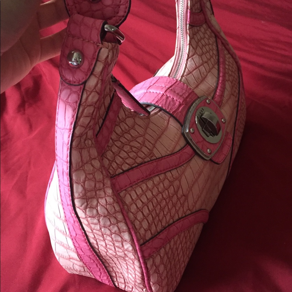 guess medium size bag